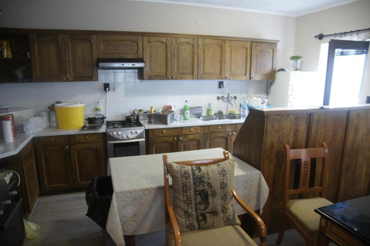 Bed and Breakfast Szuzanna Fenyves Panzio à Siófok Extérieur photo