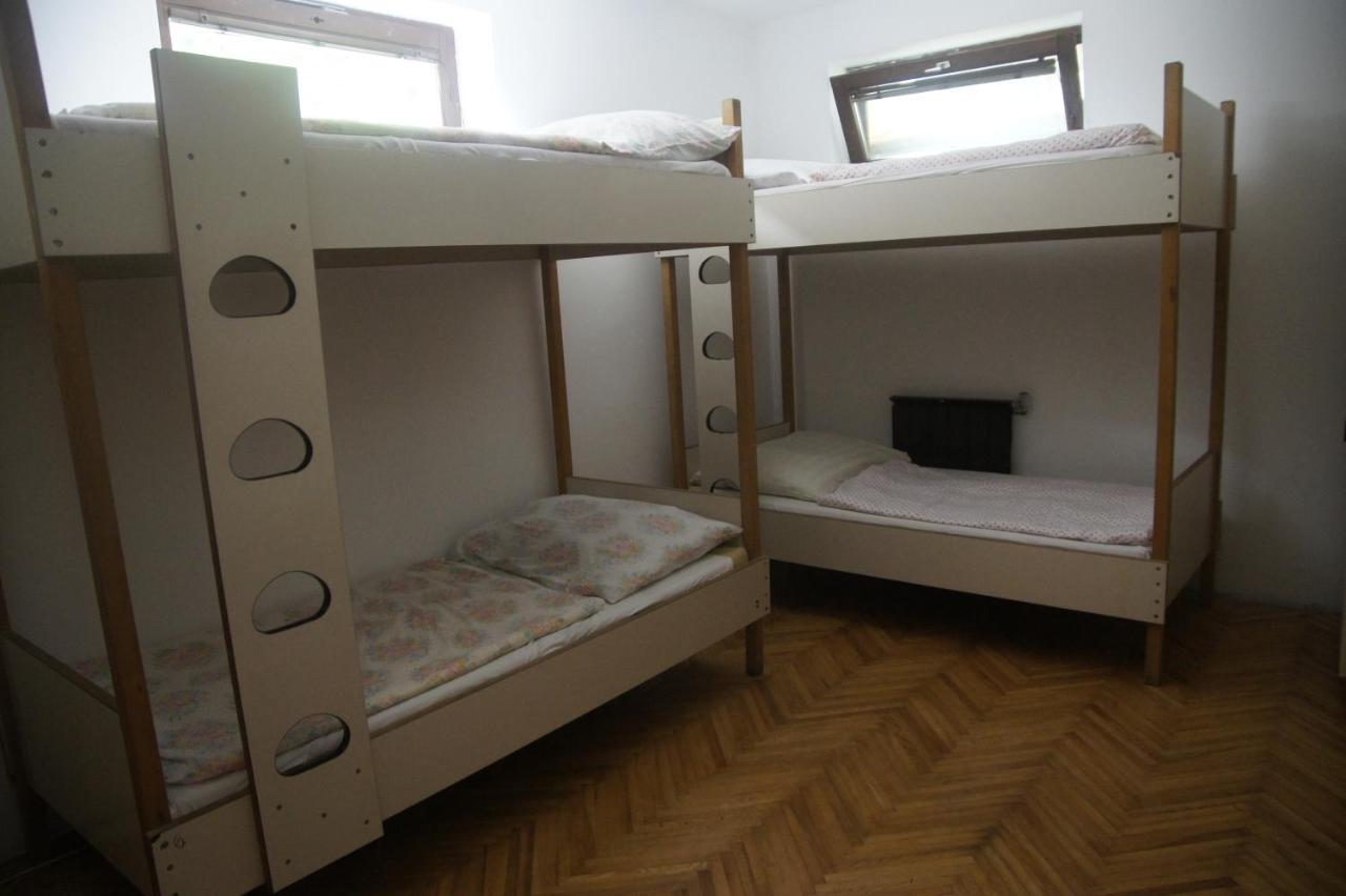 Bed and Breakfast Szuzanna Fenyves Panzio à Siófok Extérieur photo