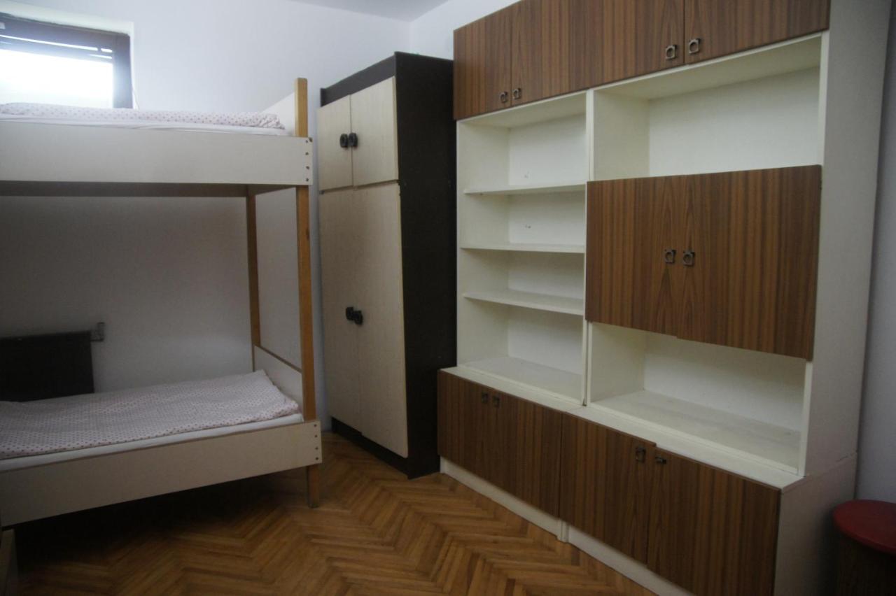 Bed and Breakfast Szuzanna Fenyves Panzio à Siófok Extérieur photo
